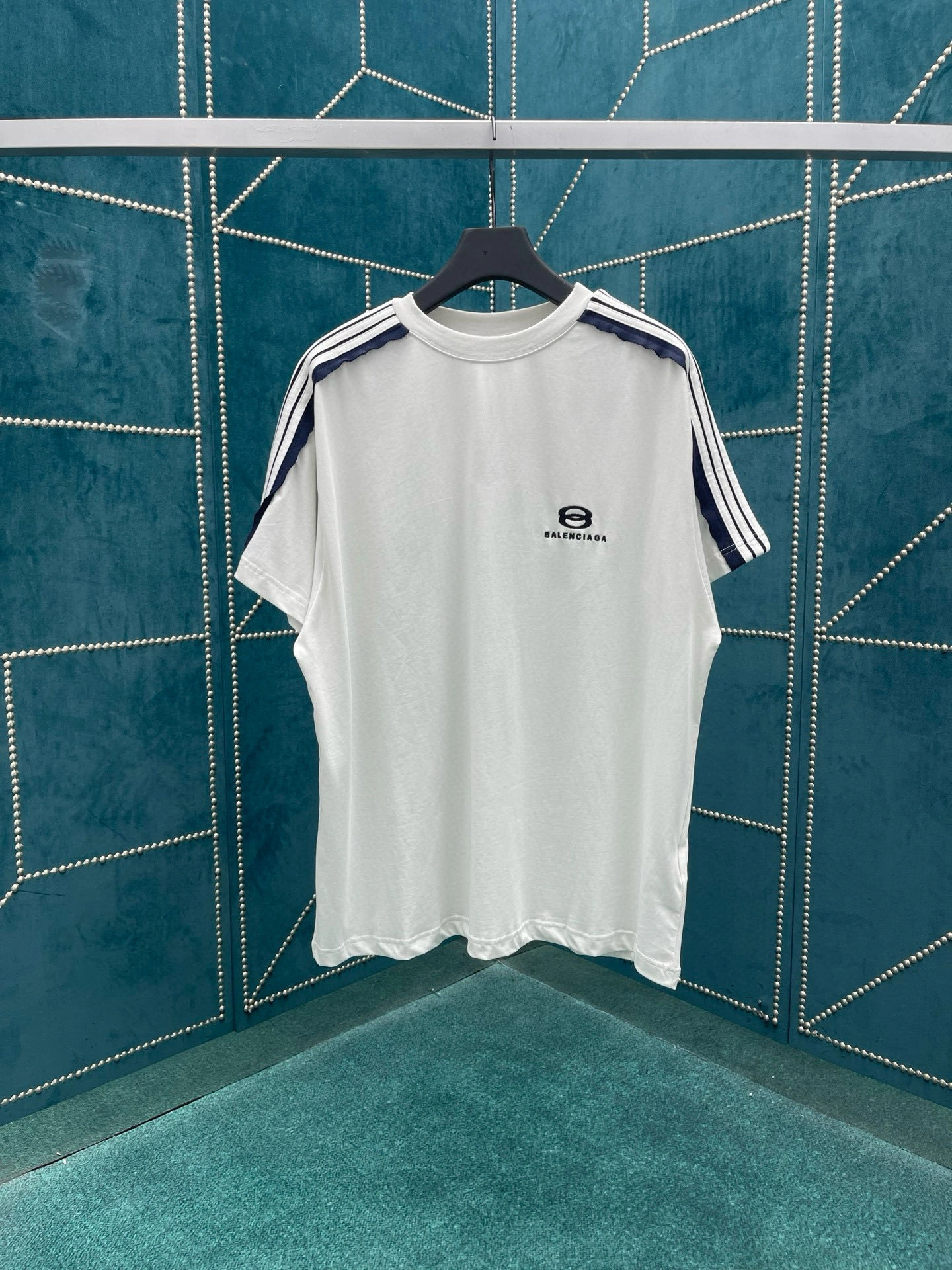 wg.luxury-- 218593i16 oversized 2colour item:E-F409E1538-2